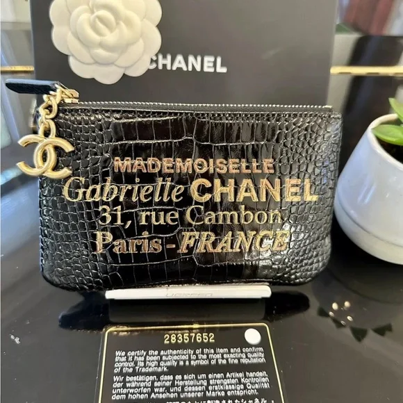 🖤RARE🖤 Chanel CC Calfskin Crocodile Embossed Cosmetic Case Pouch Black G… - Picture 3 of 13